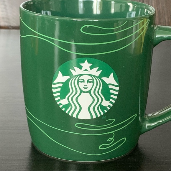 Starbucks 12oz Red & Green Holiday Mug Set 2020 Mermaid Logo with Swirl - Picture 11 of 16